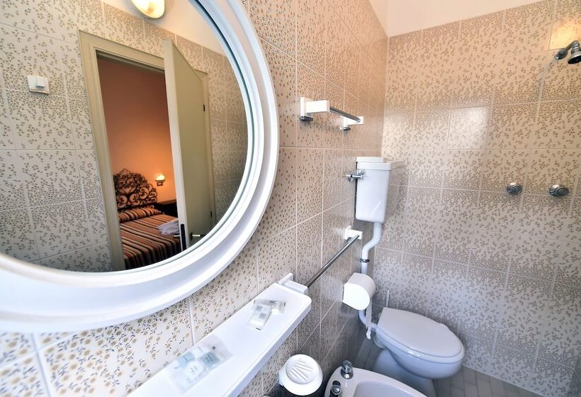 Трежместный Номер Economy, Doria