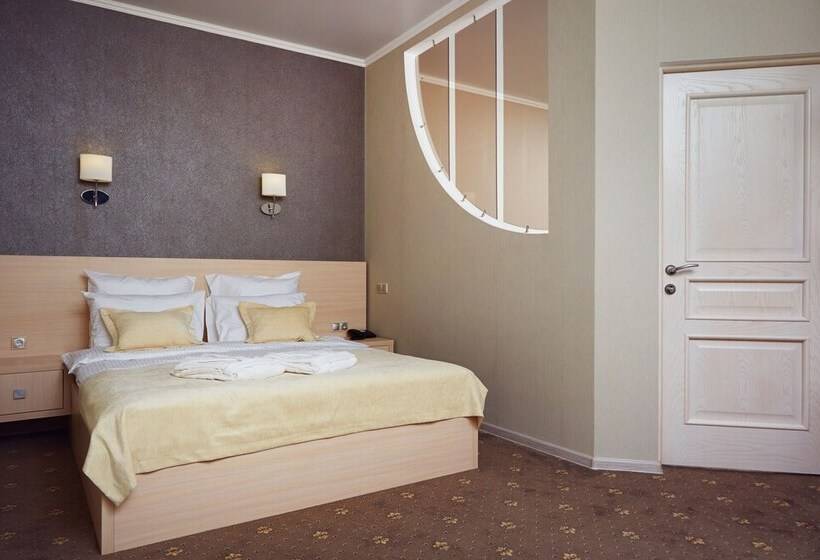 סוויטת ג'וניור, Gubernskaya