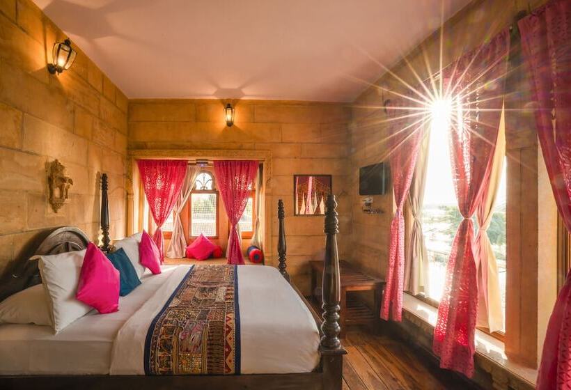 اتاق سوپریور, Helsinki House