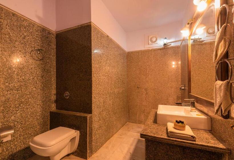 اتاق سوپریور, Helsinki House