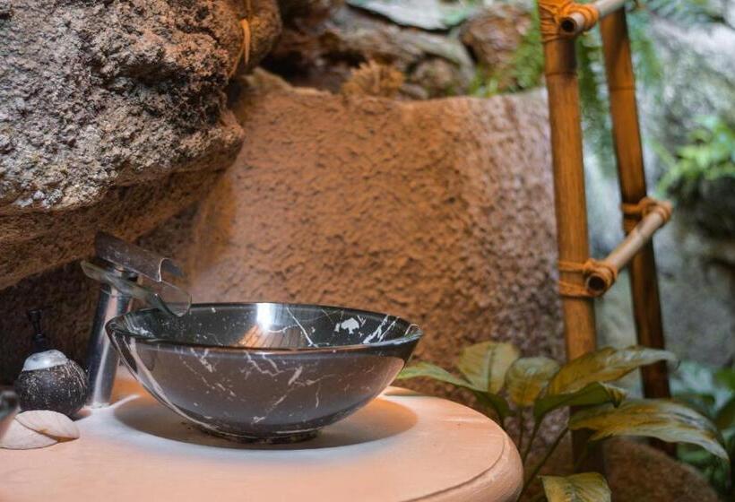 ビラホテル１ベッドルーム, La Cigale