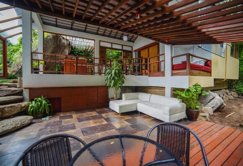 ビラホテル１ベッドルーム, La Cigale