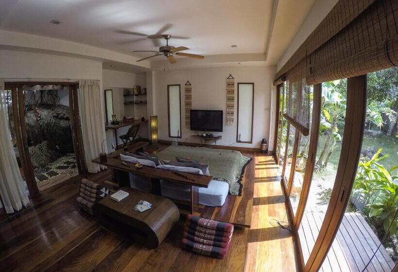 ビラホテル１ベッドルーム, La Cigale