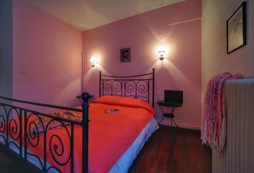 带景观的经典房间, To Balkoni Tis Agorianis