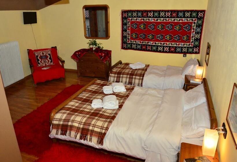 Family Suite, To Balkoni Tis Agorianis