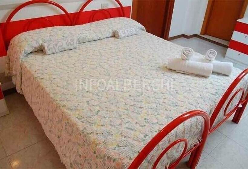 غرفة قياسية ثلاثية, Villa Dei Platani