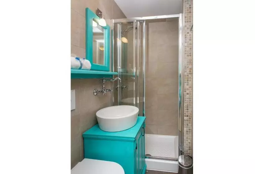 اتاق استاندارد یک تخته با چشم‌انداز شهر, Lumin Guest House