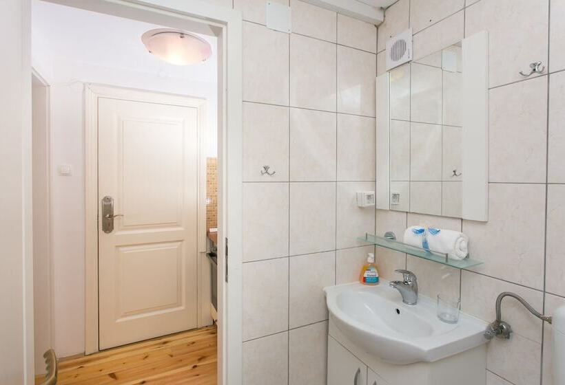 إستوديو قياسي مطل على المدينة, Lumin Guest House