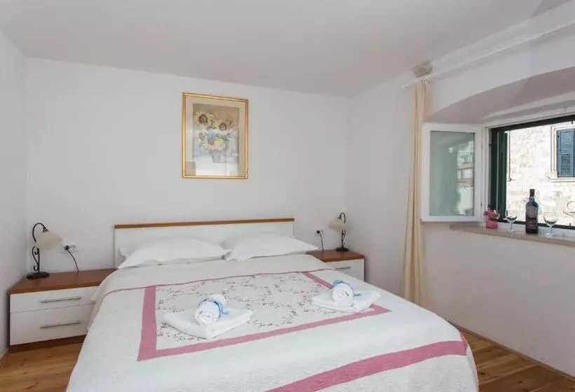 استودیوی استاندارد با چشم‌انداز شهر, Lumin Guest House