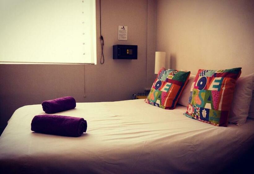 标准间, Ashanti Lodge Backpackers