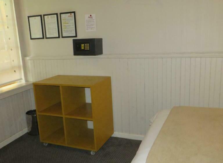 标准间, Ashanti Lodge Backpackers