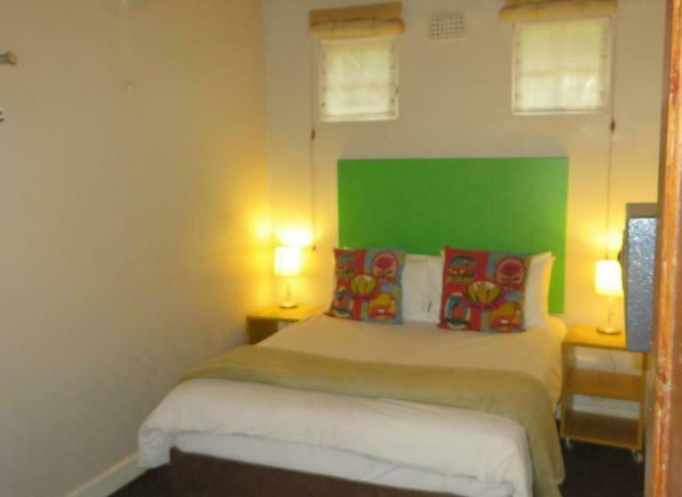 标准间, Ashanti Lodge Backpackers