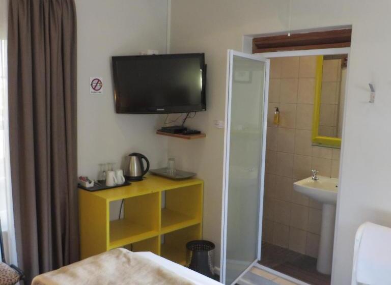 标准间, Ashanti Lodge Backpackers