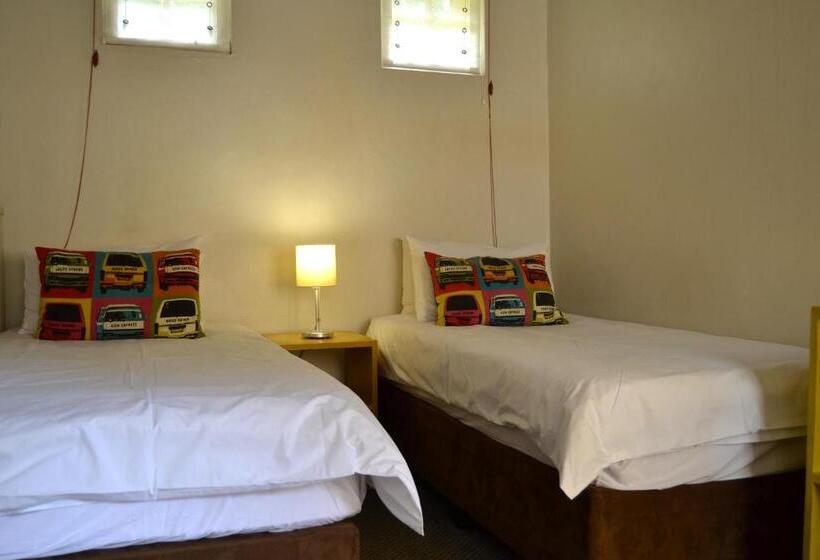 Номер Стандарт, Ashanti Lodge Backpackers