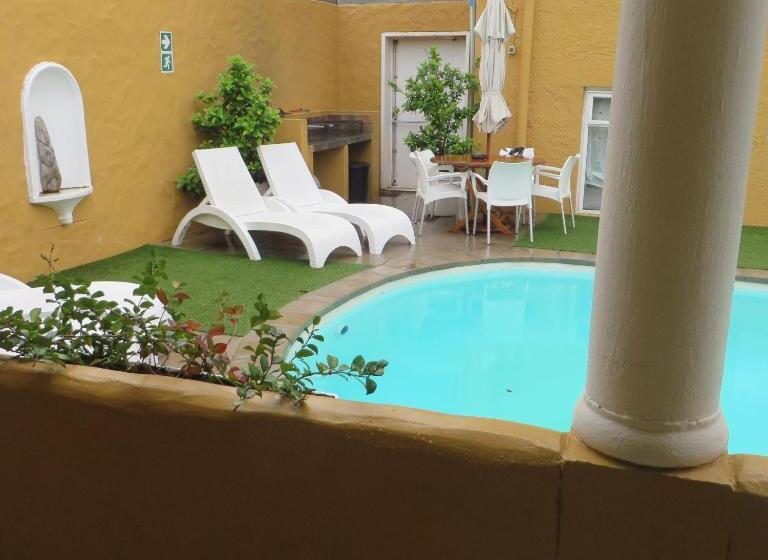 标准间, Ashanti Lodge Backpackers