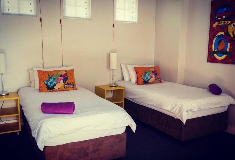 标准间, Ashanti Lodge Backpackers