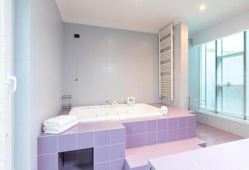 标准间带漩涡浴缸, Città Studi Suites   Top Collection