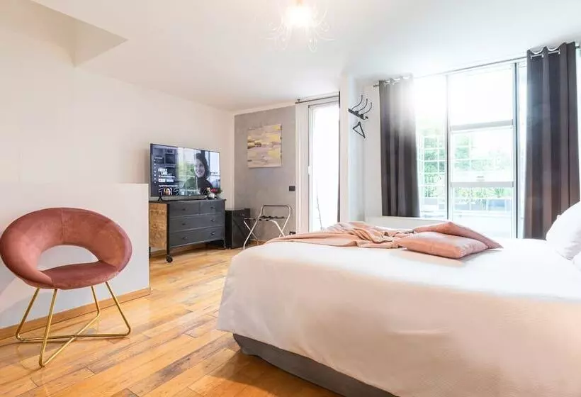اتاق لوکس با تراس, Città Studi Suites   Top Collection