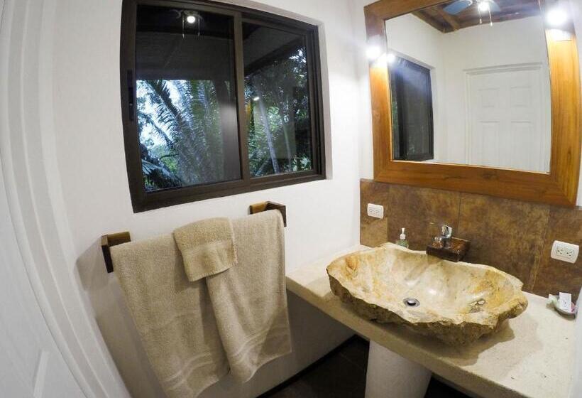 디럭스 방갈로, Lodge Margouillat