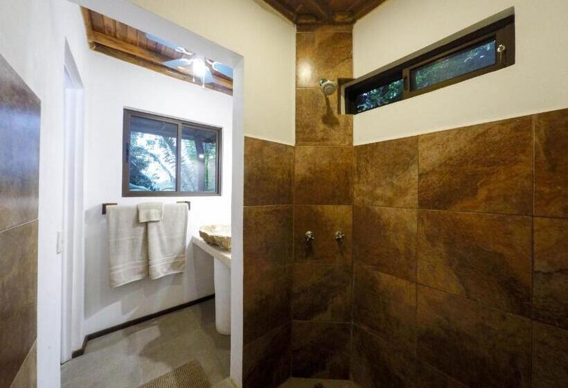 디럭스 방갈로, Lodge Margouillat