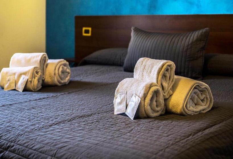 スタンダードスタジオ, Palazzo Santori