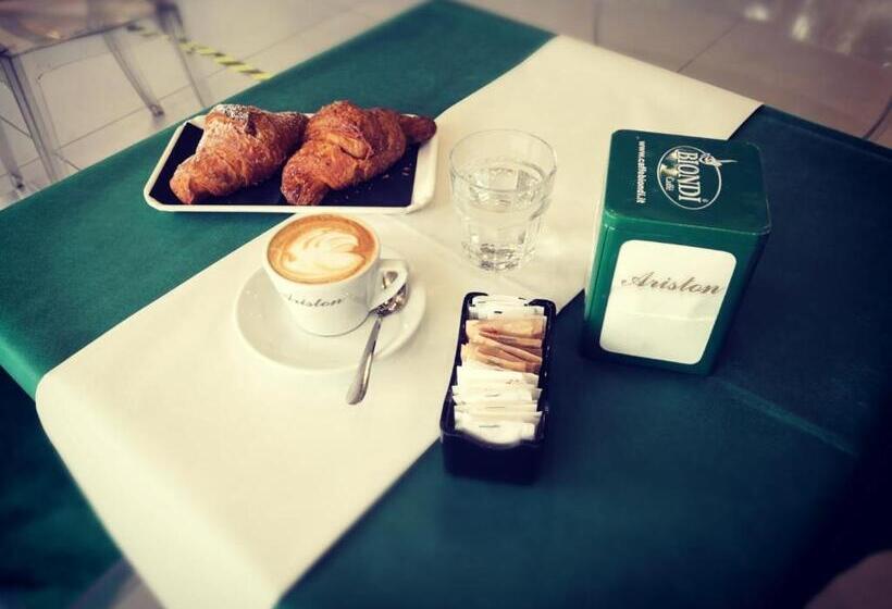 スタンダードスタジオ, Palazzo Santori