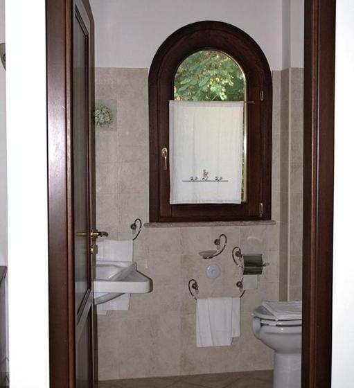 غرفة قياسية فردية مزودة بشُرفة, Agriturismo L'arca Di Anna Brambilla