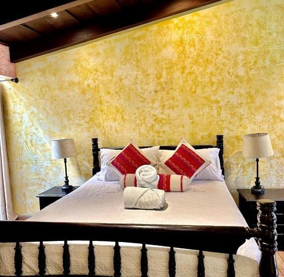 اتاق لوکس خانوادگی, Casa Mia