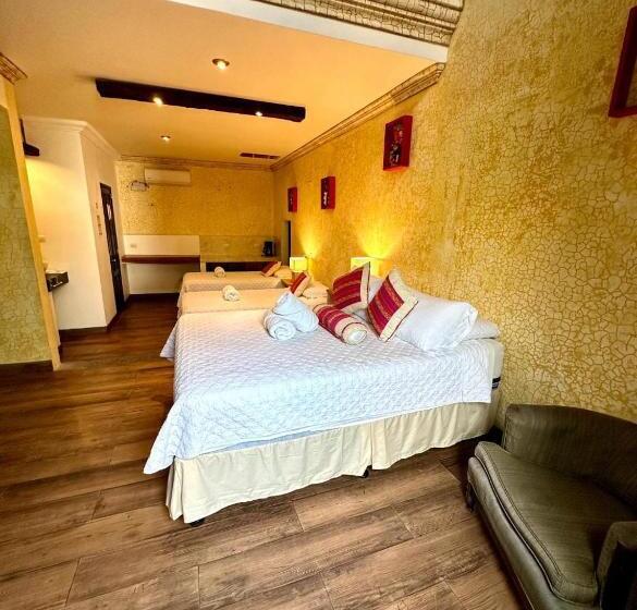 اتاق لوکس خانوادگی, Casa Mia