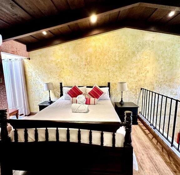 اتاق لوکس خانوادگی, Casa Mia