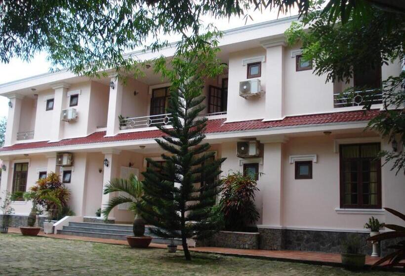 اتاق استاندارد با چشم‌انداز باغ, Hiep Thanh Resort