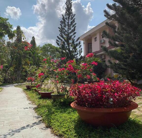 اتاق استاندارد با چشم‌انداز باغ, Hiep Thanh Resort