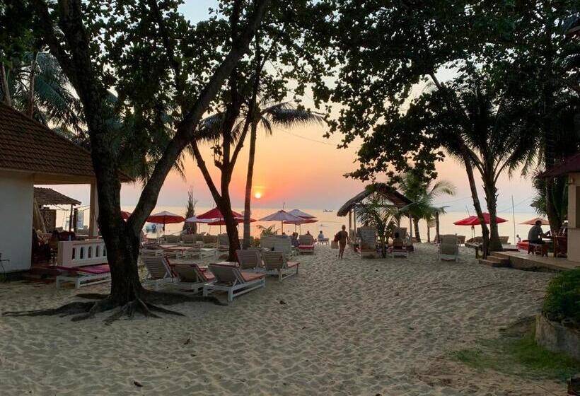 بانگلوی استاندارد با چشم‌انداز دریا, Hiep Thanh Resort