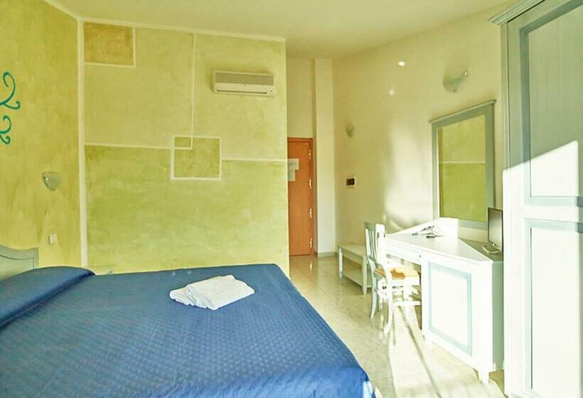 חדר סטנדרט עם מרפסת, Jasmine