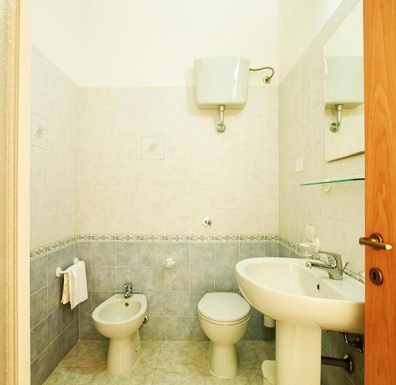 חדר לארבעה סטנדרטי עם נוף לגינה, Jasmine