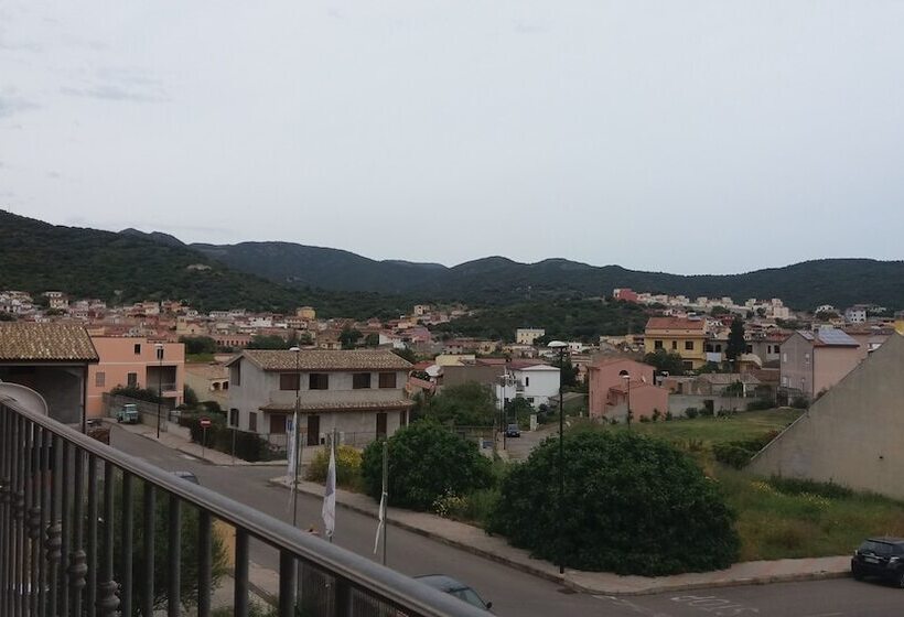 חדר סטנדרט לארבעה, Jasmine