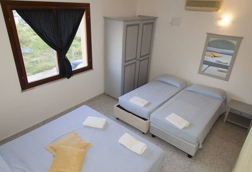 חדר סטנדרט לארבעה, Jasmine