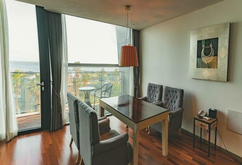 חדר פרמיום נוף לים, Scarboro