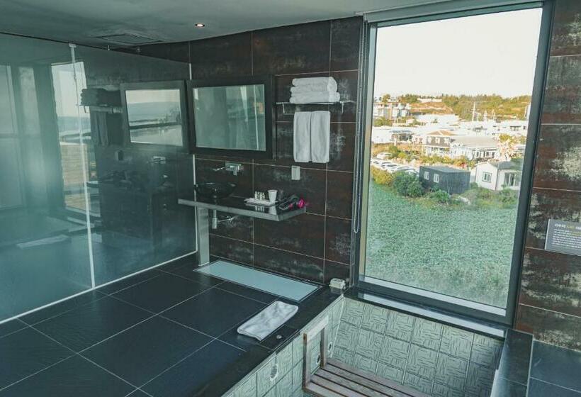 חדר פרמיום נוף לים, Scarboro