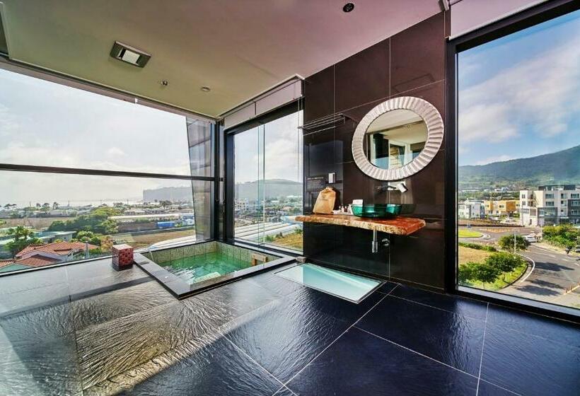 חדר דלוקס נוף לים, Scarboro