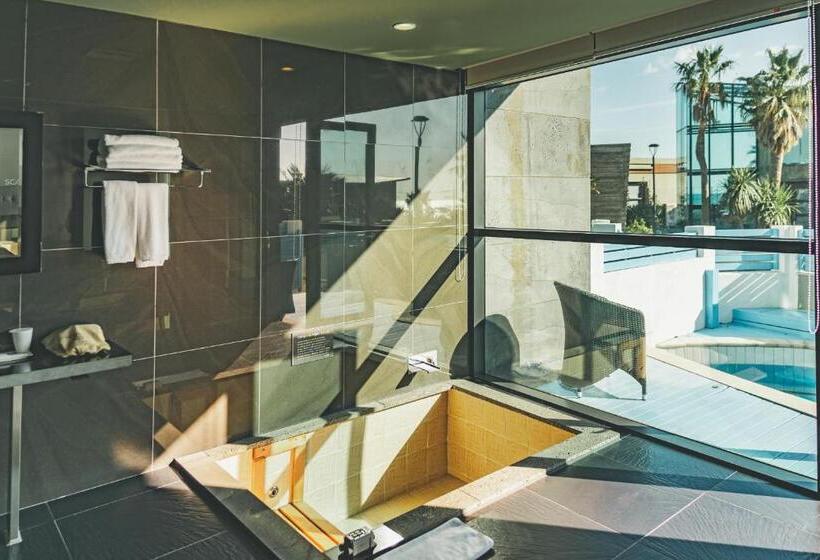 סוויטה משפחתית, Scarboro