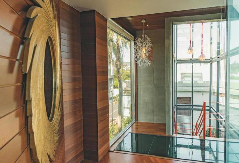 וילה עם חדר שינה אחד ובריכת שחיה, Scarboro