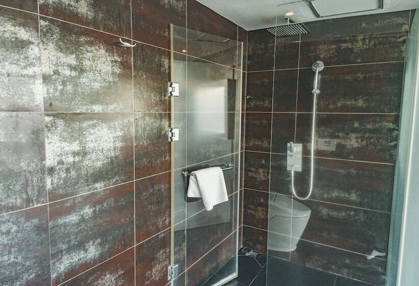 חדר פרמיום, Scarboro