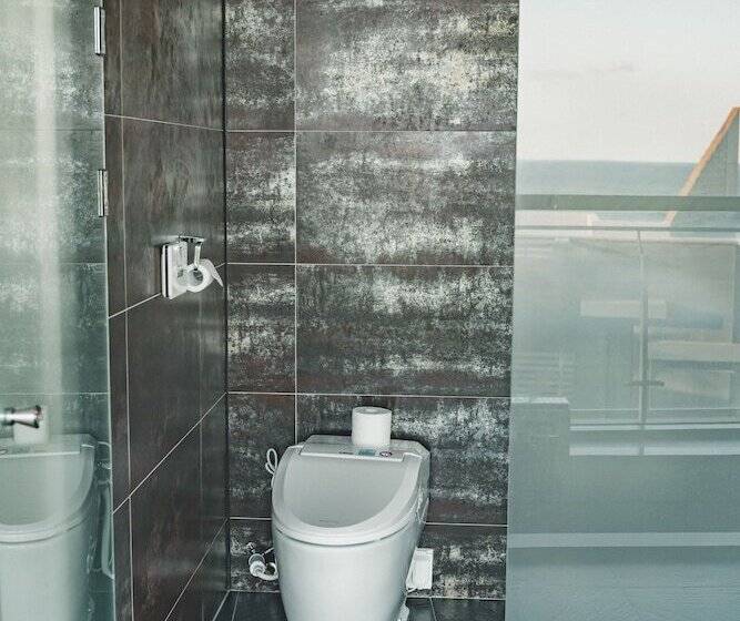 חדר פרמיום, Scarboro