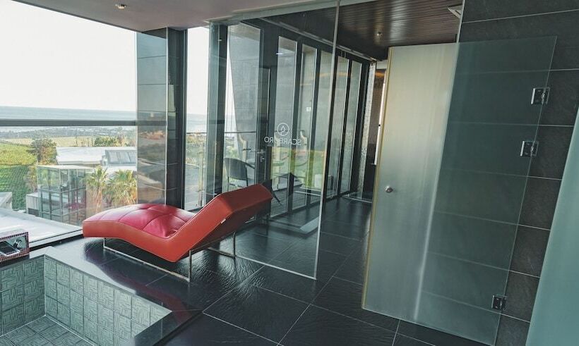 סוויטת פרמיום, Scarboro