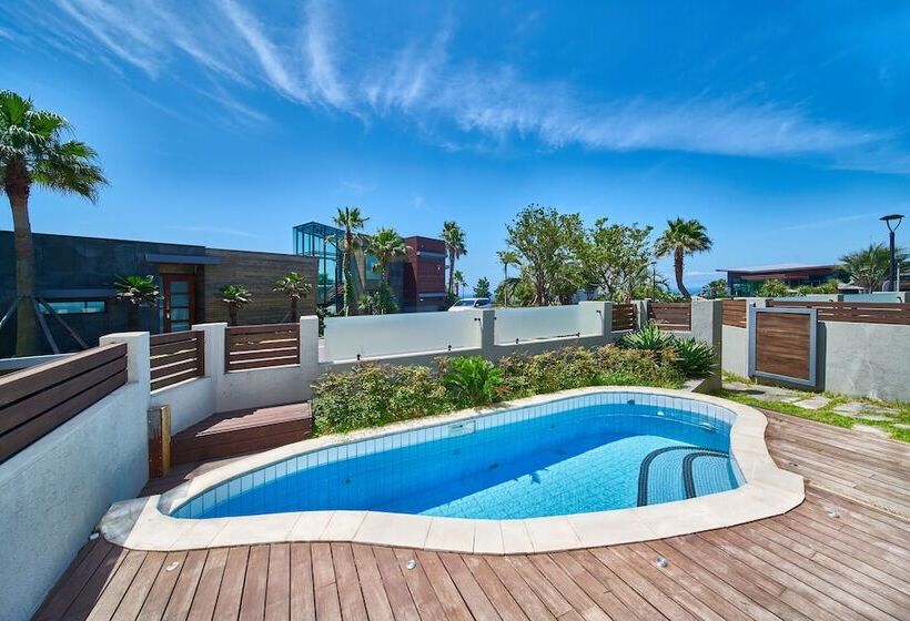 סוויטה משפחתית, Scarboro