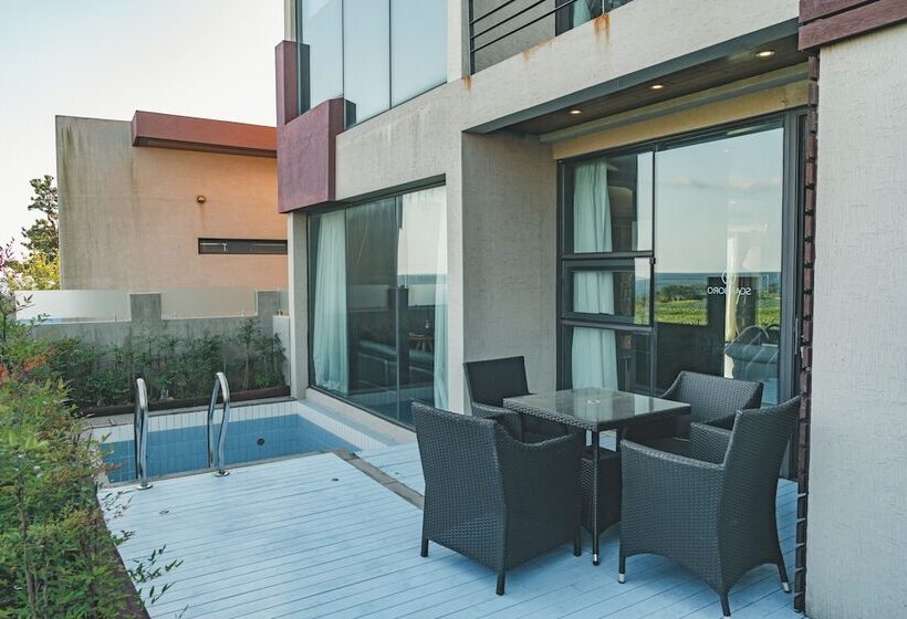 וילה עם חדר שינה אחד ובריכת שחיה, Scarboro