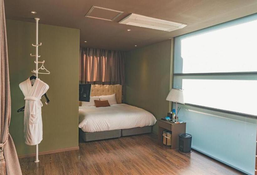 וילה עם חדר שינה אחד ובריכת שחיה, Scarboro