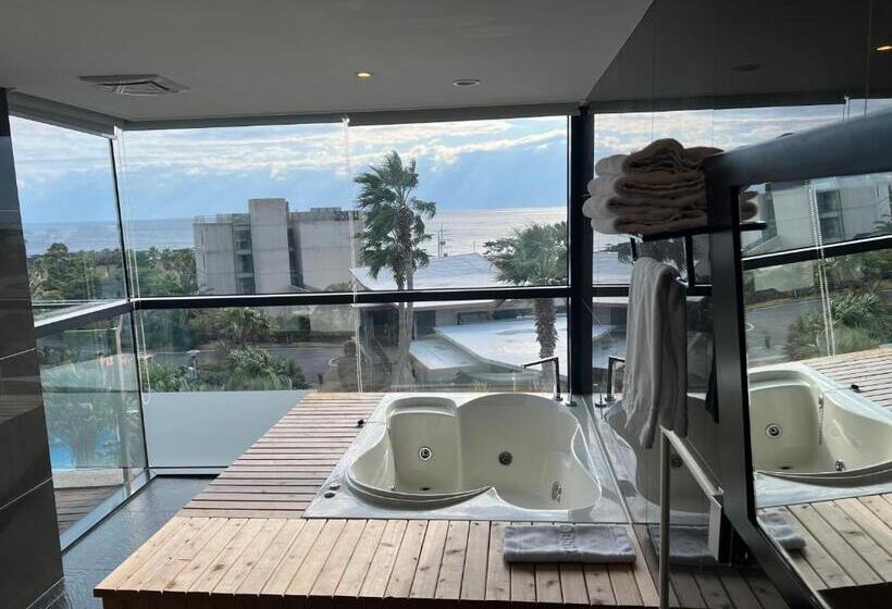 חדר דלוקס נוף לים, Scarboro