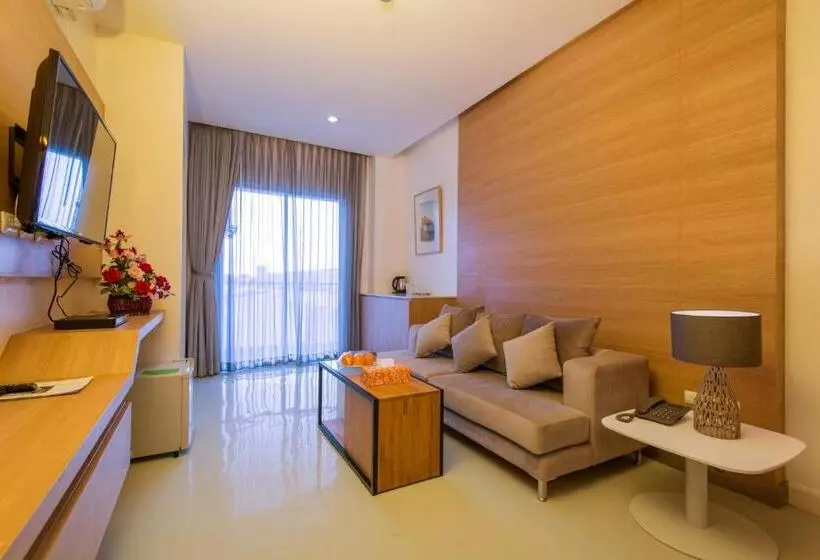 سوییت, Korapura Resort